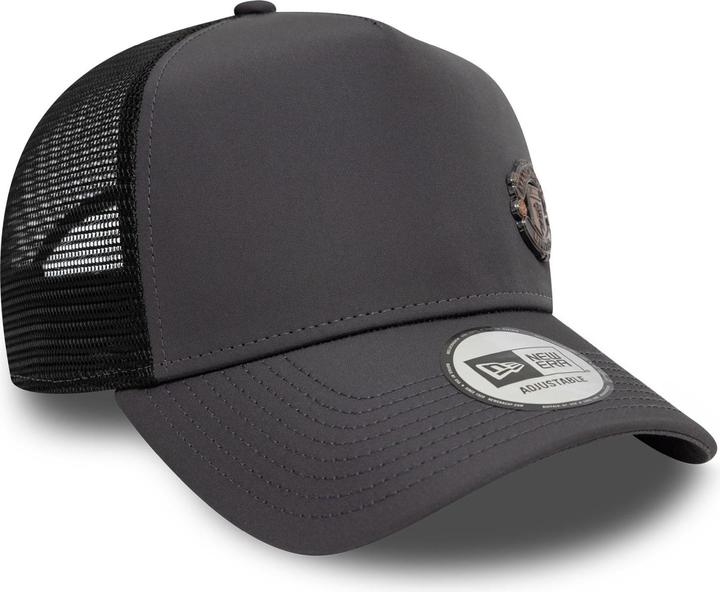 Actual product image New Era A-Frame Trucker Cap - BRONZE PIN Manchester United