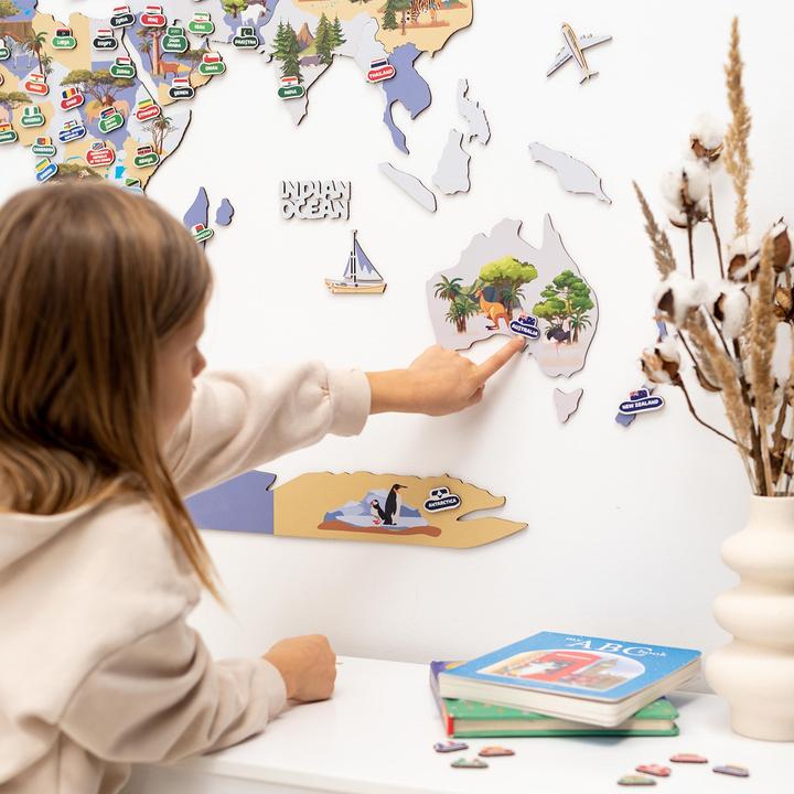 Immagine prodotto Enjoy The Wood Mappamondo in legno per bambini in 2D - decorazione da parete (150 x 90 cm)
