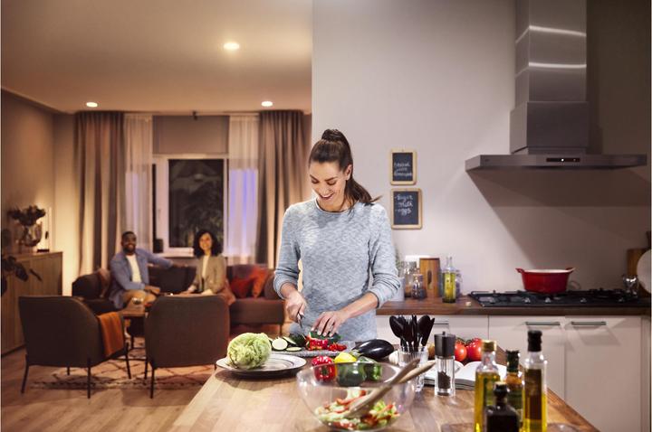 Image du produit Philips Hue White & Color Ambiance BT (E27, 11 W, 1100 lm, 1 x, F)