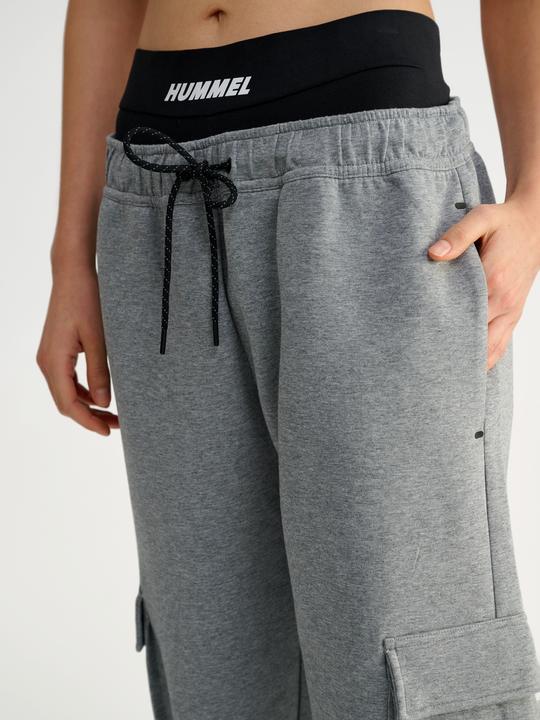 Actual product image hummel Hmltech Fleece Loose Cargo Pants (XS)