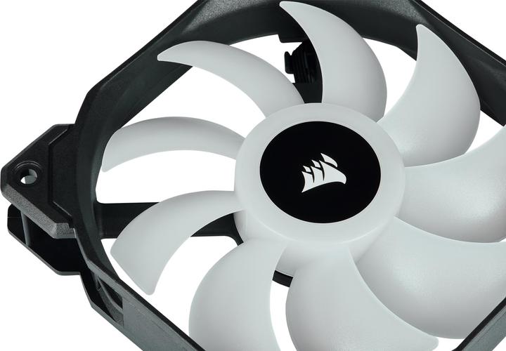 Actual product image Corsair SP120 RGB PRO (120 mm, 1 x)