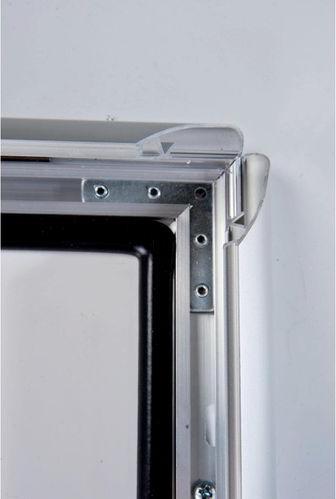 Produktbild Franken Plakatrahmen "Outdoor", DIN A3, 25 mm Rahmenprofil silbereloxierter Aluminium-Klapprahmen, Kunststof