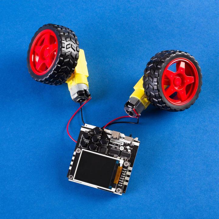 Actual product image CircuitMess Wheelson - Electronics kit