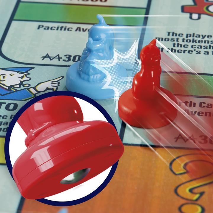 Actual product image Hasbro Monopoly Knockout Family Party Game, Quick-Playing Board Games for Ages 8+, 2-8 Players, 20 Mins. (Swedish)