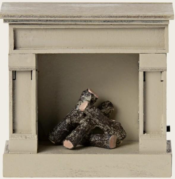 Produktbild Maileg Kamin in Off-white (8.5 x 8.5 x 4 cm)