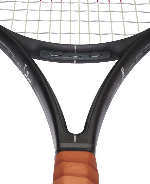 Actual product image Wilson RF 01 Pro tennis racket (3, 320 g)