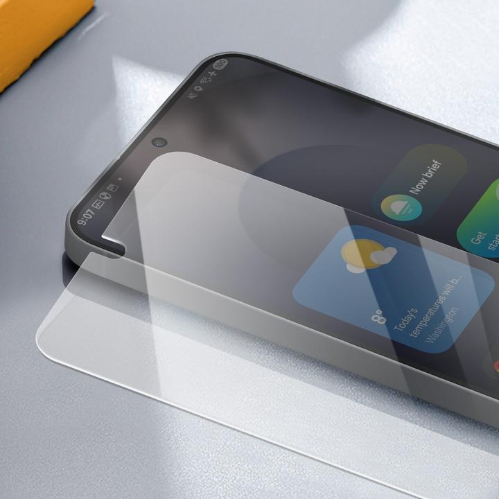 Actual product image PanzerGlass Ultra Wide Fit (1 Piece, Samsung Galaxy S25)