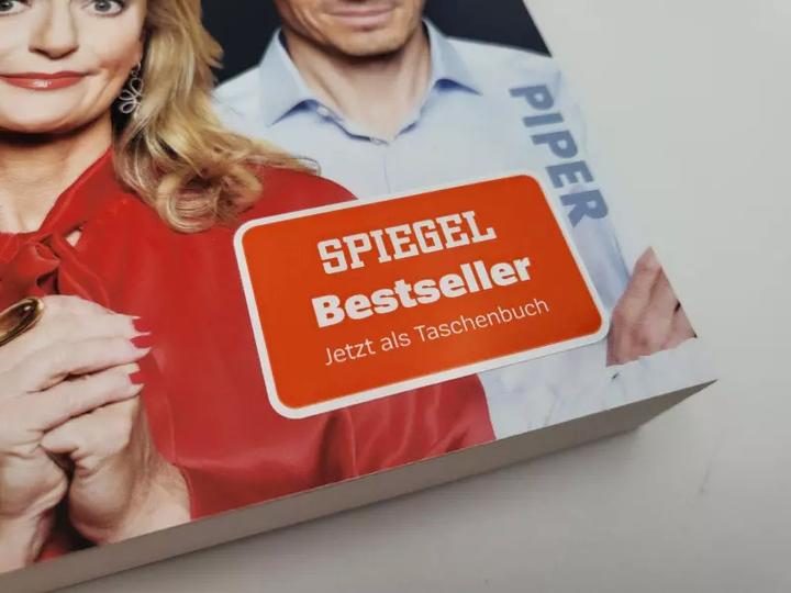 Image du produit Und erlöse uns von den Blöden (Allemand, Andreas Hock, Monika Gruber, 2022)