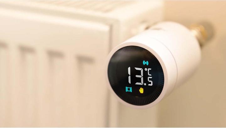 Actual product image Brennenstuhl Connect Zigbee radiator thermostat Connect 01