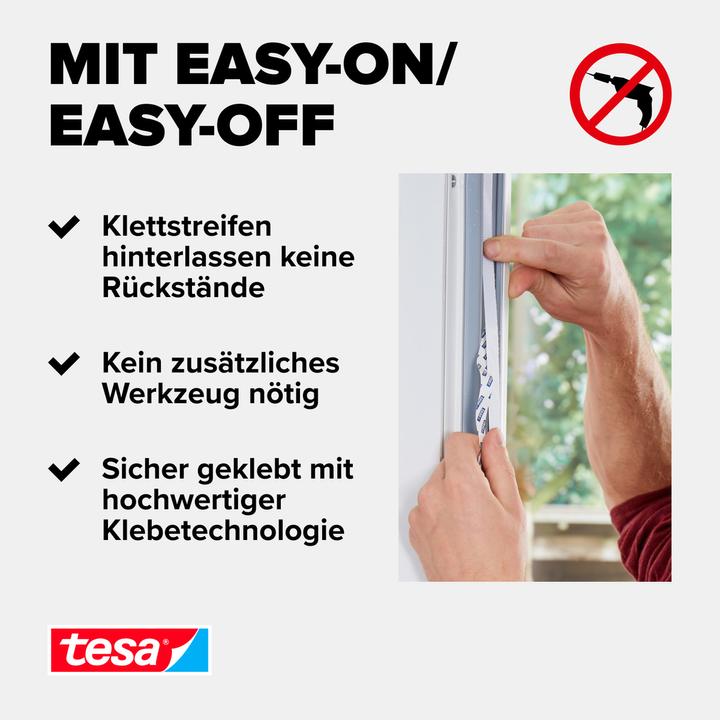Produktbild tesa Insektenschutz COMFORT für Dachfenster, mit Klettband, selbstklebend, ohne Bohren (120 x 140 cm)