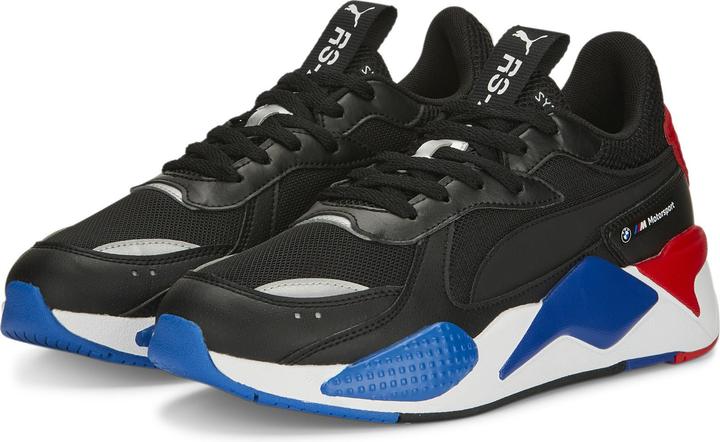 Puma Black, pop red