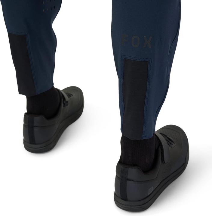 Actual product image Fox PANT 23 DEFEND MDNT 32 (32)