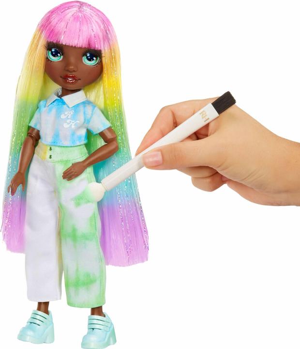 Immagine prodotto MGA Bambole Rainbow High Water Color Occhi Verdi