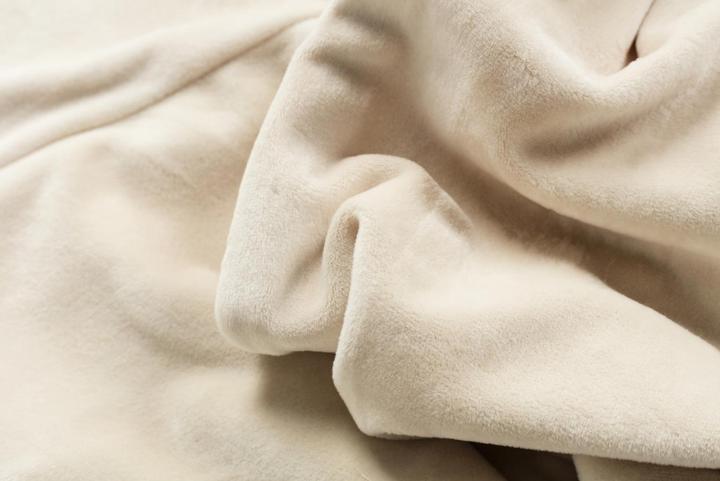 Actual product image Urban Classics Ladies Oversized Velvet Crew (S)