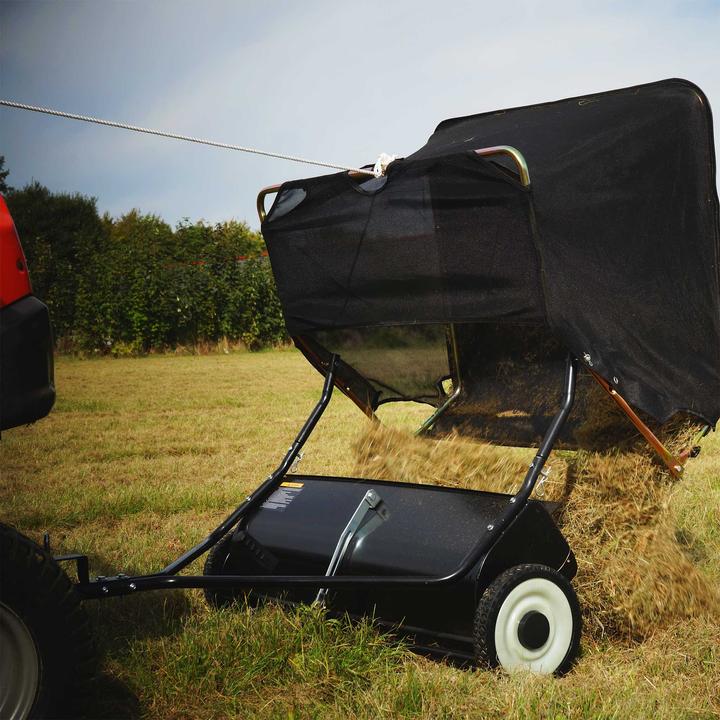 Produktbild Wiltec Rasenkehrmaschine mit 103 cm Kehrbreite Laubsammler 365l Aufsitzmäher