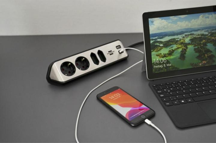 Actual product image Brennenstuhl Power strip (6 x, USB-A, 2 m)
