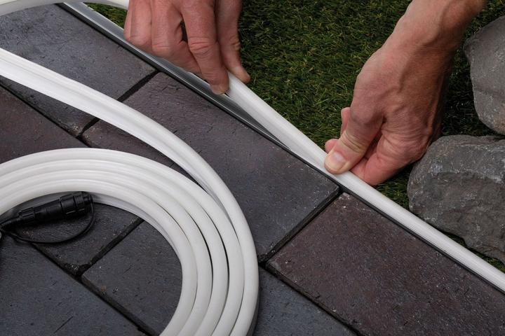 Actual product image Paulmann Outdoor Plug & Shine Stripe Smooth (Warm white, 500 cm, Outdoor)
