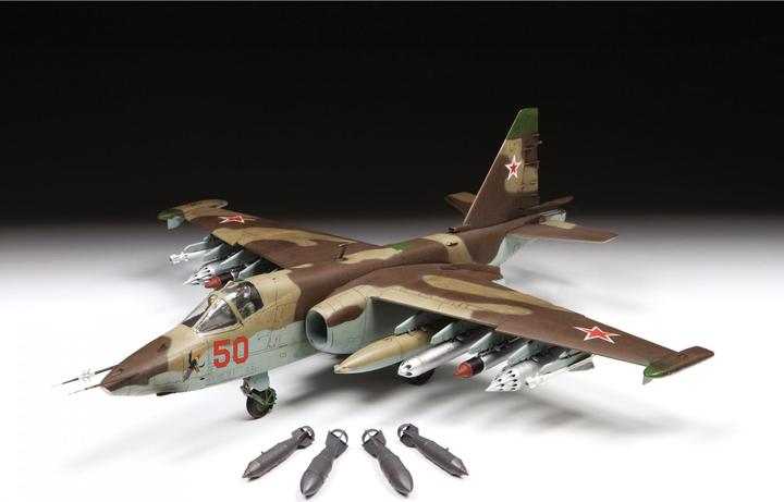 Immagine prodotto 1:48 Sukhoi SU-25 Frogfoot Sov.att.airc.