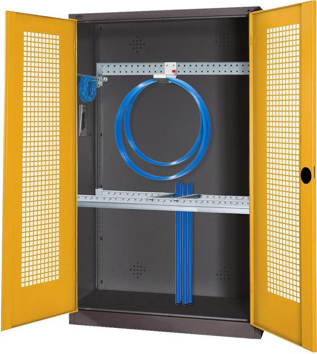 Produktbild C+P Modul-Sportgeräteschrank mit Grundausstattung (HxBxT: 195x120x50 cm, mit Lochblech-Flügeltüren)