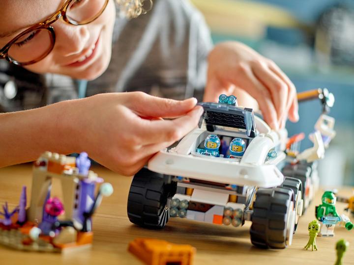 Actual product image LEGO City Command Rover and Crane Loader Toy 60432 (60432, LEGO City)