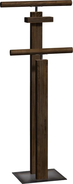 Dark brown colour, Irregularly striped or cloudy grain