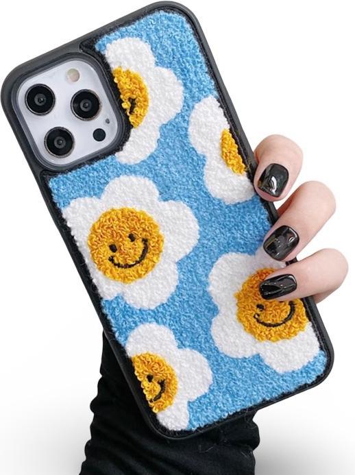 Immagine prodotto RPD iPhone 15 Pro Max - Flower Smiles Knit Case - Blau mit Stickerei (Apple iPhone 15 Pro Max)