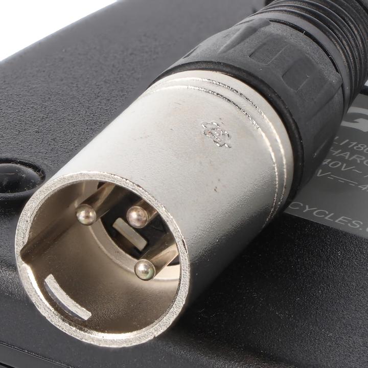 Immagine prodotto Giant Caricabatterie rapido XLR 3 poli 36V 4A XLR 3 poli / CAN bus 544M36V4AGLI180-10V 9gb1680202 (Caricabatterie per biciclette elettriche)