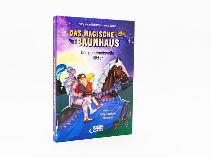 Immagine prodotto Das magische Baumhaus (Comic-Buchreihe Band 2) - Der geheimnisvolle Ritter (Tedesco, Maria Papa Osborne, Jenny Laird, Kelly Matthews, Nichole Matthews, Loewe Graphix, Franziska Jaekel, 2022)