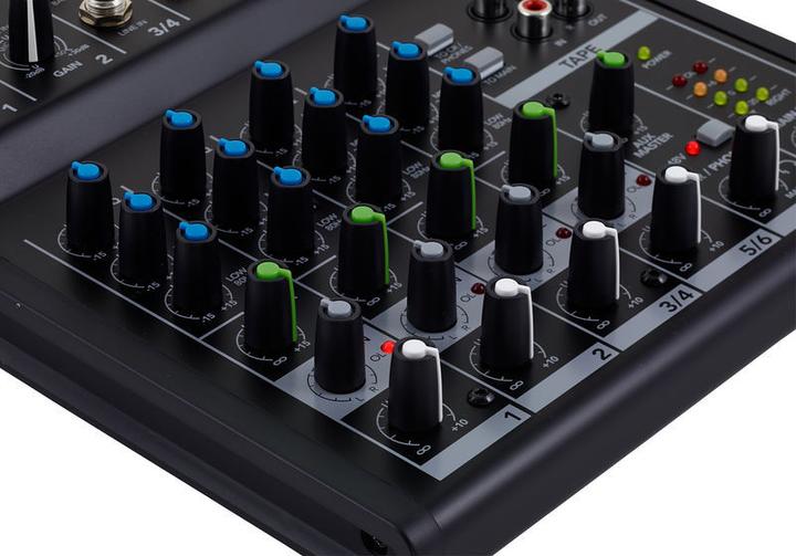 Image du produit Mackie Mix8 (Studio et mixeur live)