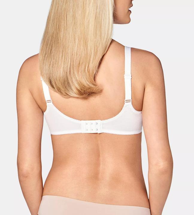 Actual product image Triumph Triangle bra "Letizia W01 (95 B, Single pack)