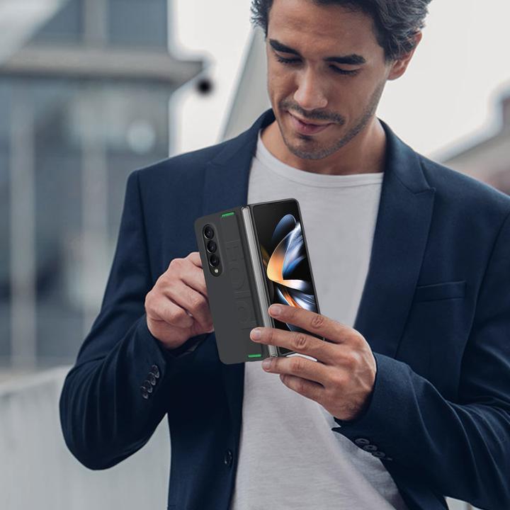 Image du produit Samsung GF936TBE Étui à poignée en silicone pour Galaxy Flip 4, Noir (Noir) (Samsung Galaxy Z Fold4)