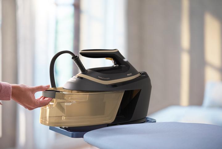 Produktbild Philips PerfectCare 6000 Series PSG6064/80 (2400 W, 600 g/min)