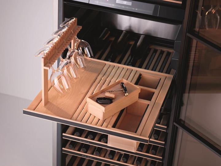 Actual product image Miele WSS68 Sommerlier set