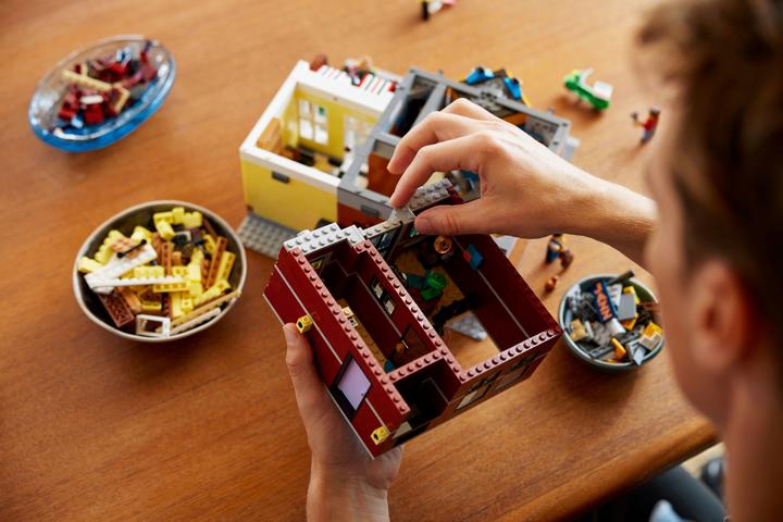 Actual product image LEGO Icons - Jazz Club (10312, LEGO Rare Sets)