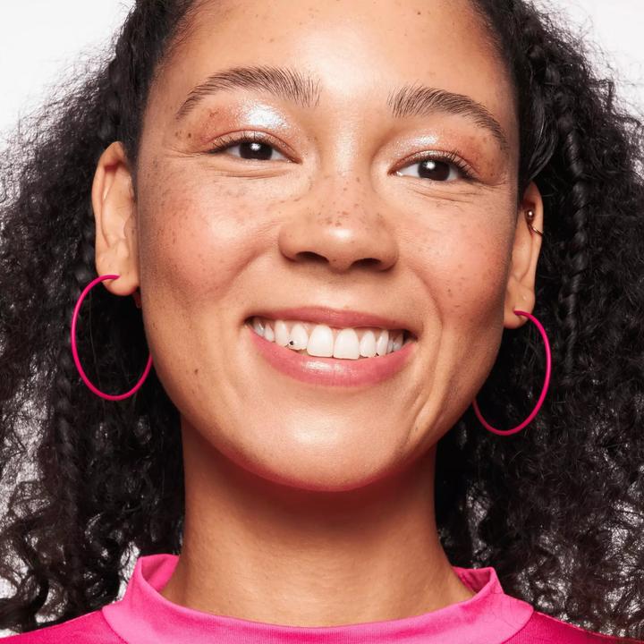 Immagine prodotto essence Illuminante liquido BABY GOT GLOW (30 Breezy Bronze, Highlighter)