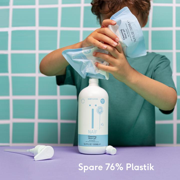 Actual product image Naïf Bath foam refill