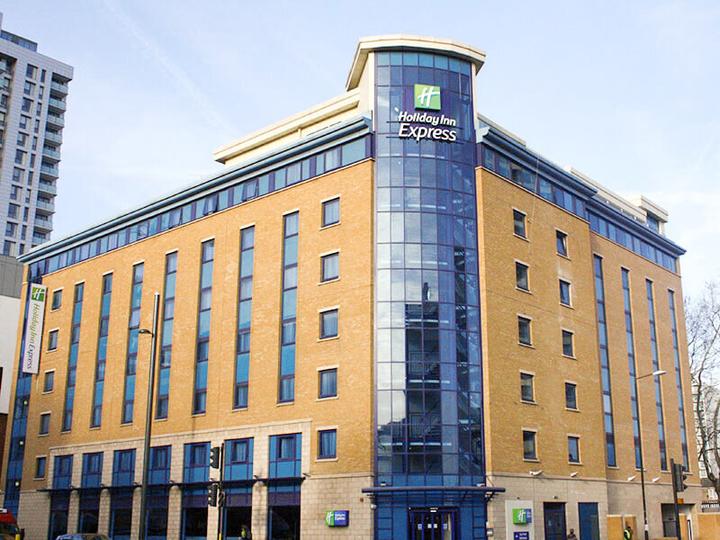 Immagine prodotto Smartbox Tour di Harry Potter® a Londra con 2 notti in hotel 3* e 4* (2 pers.)
