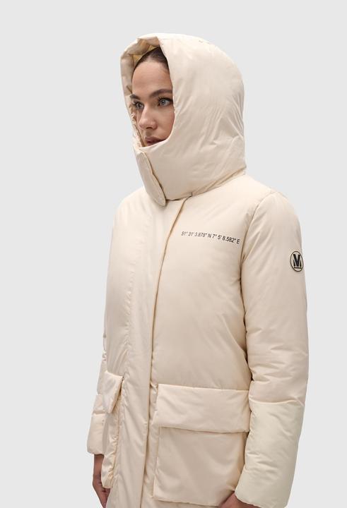 Actual product image Marikoo Nanami 16 (XL)