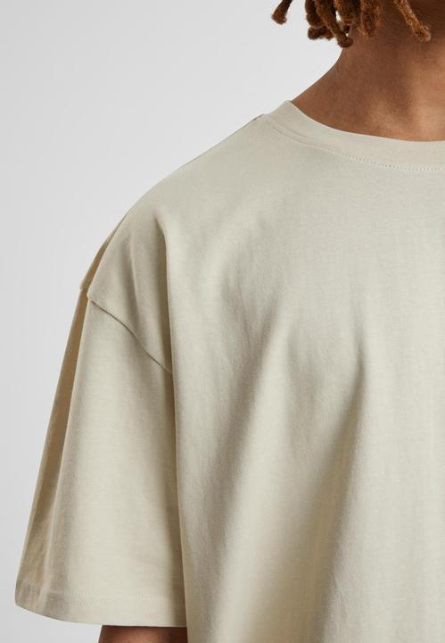 Actual product image Urban Classics Heavy Oversized Tee - 1560 (XXL)