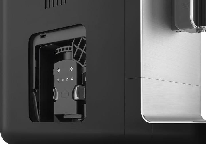 Actual product image Smeg BCC11BLMEU (EU plug)