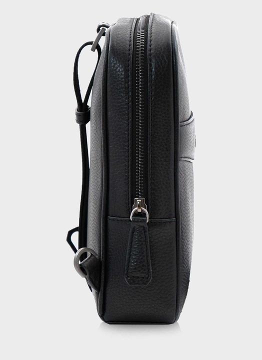 Actual product image Braun Büffel THEO Cross Body