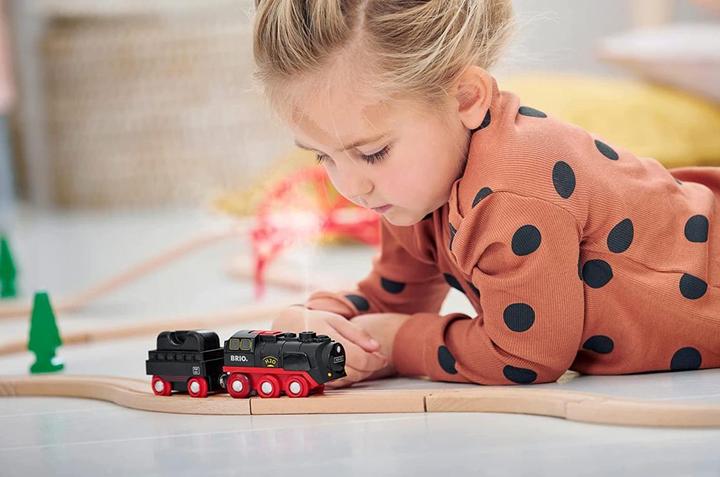 Actual product image Brio Battery steam locomotive with water tank