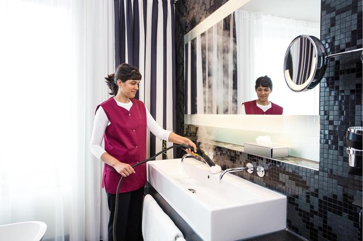 Immagine prodotto Kärcher Professional Pulitori a vapore SG 4/4 (4 bar, 2300 W)
