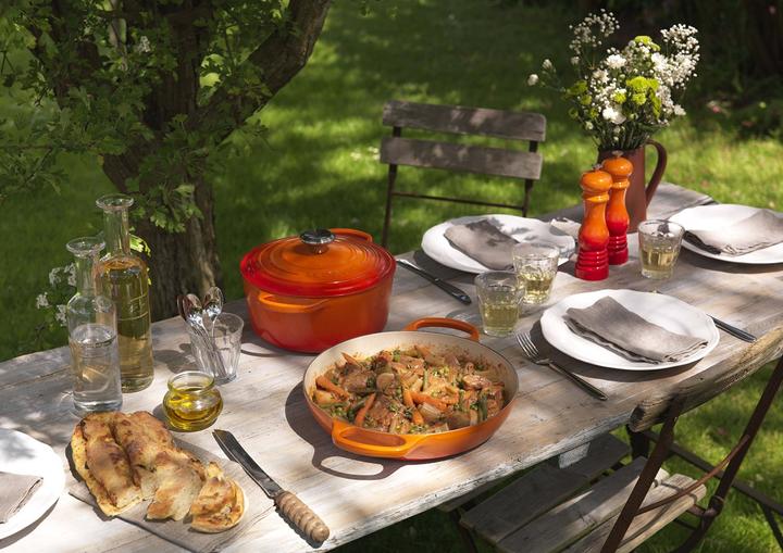 Produktbild Le Creuset Signature (26 cm, Bräter + Schmortopf, Gusseisen)