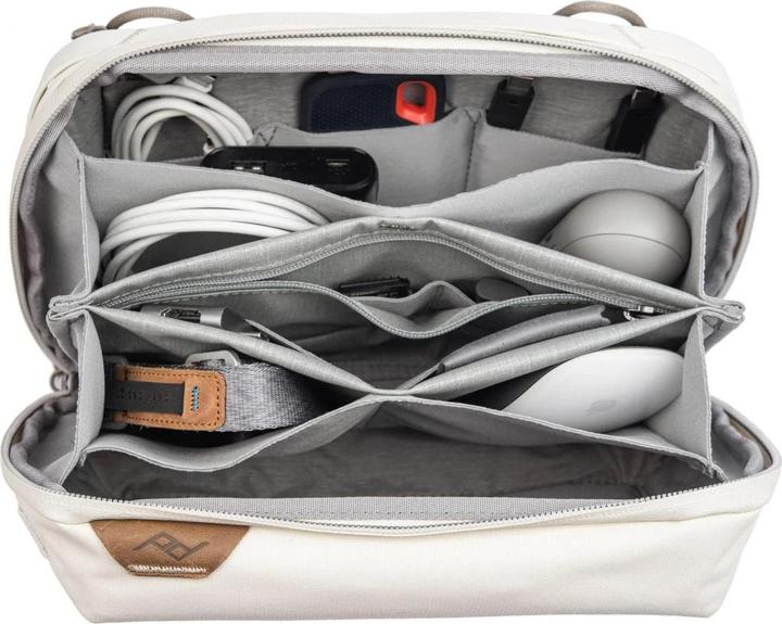 Actual product image Peak Design Tech Pouch (Camera case, 2 l)