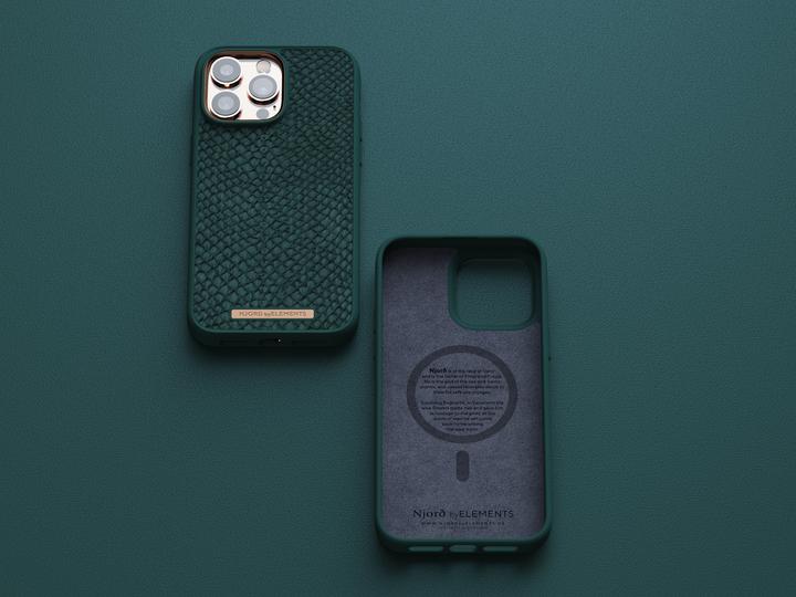 Actual product image Njord Hard Cover Salm.Leather Magsafe Case green (Apple iPhone 14 Pro Max)