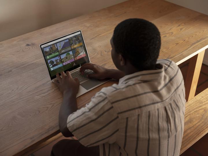 Produktbild Microsoft Surface Laptop Go (12.40", Intel Core i5-1035G1, 4 GB, 64 GB, DE)