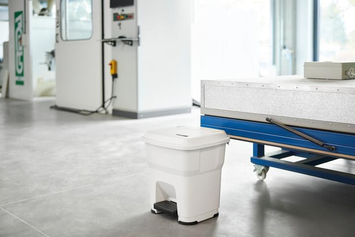 Actual product image Rotho Pedal garbage can Hera (35 l)