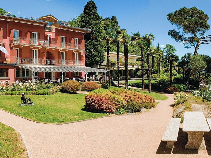 Immagine prodotto Smartbox 2 giorni con souper in un hotel 3* che si affaccia sul lago Majeur (2 pers.)