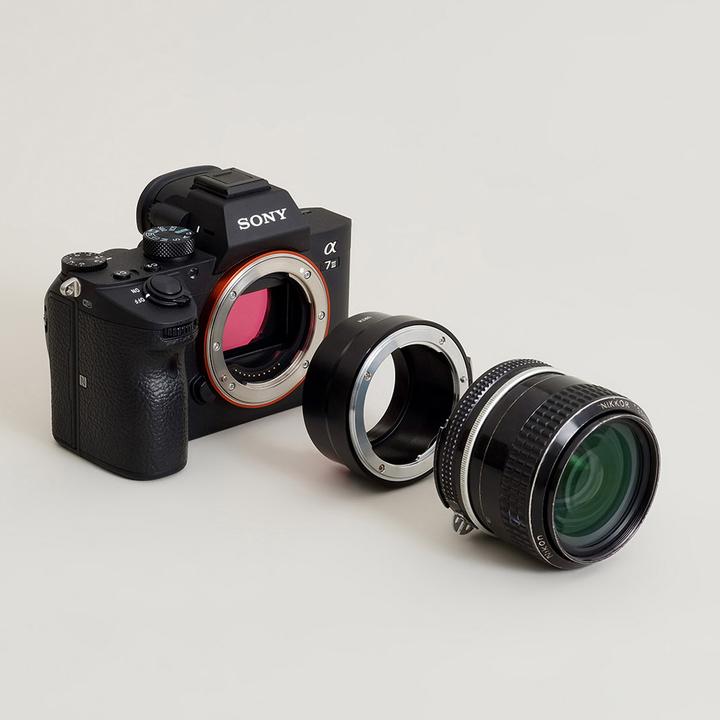 Actual product image Urth Lens Mount Adapter Nikon F to Sony E